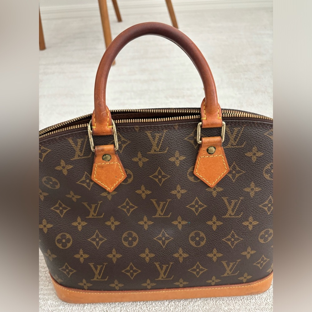 Authentic Louis Vuitton Alma Bag